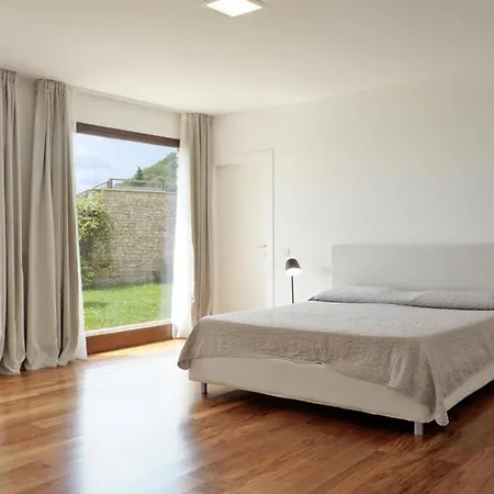 La Vista Azzurra Villa *